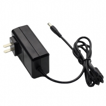 15V4A  power adapter   US  ETLFCC， CE certificated